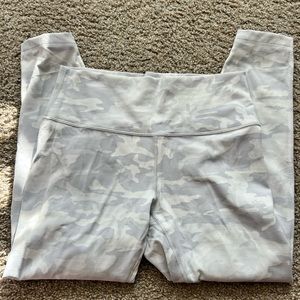 Lululemon Wunder Train 25in leggings